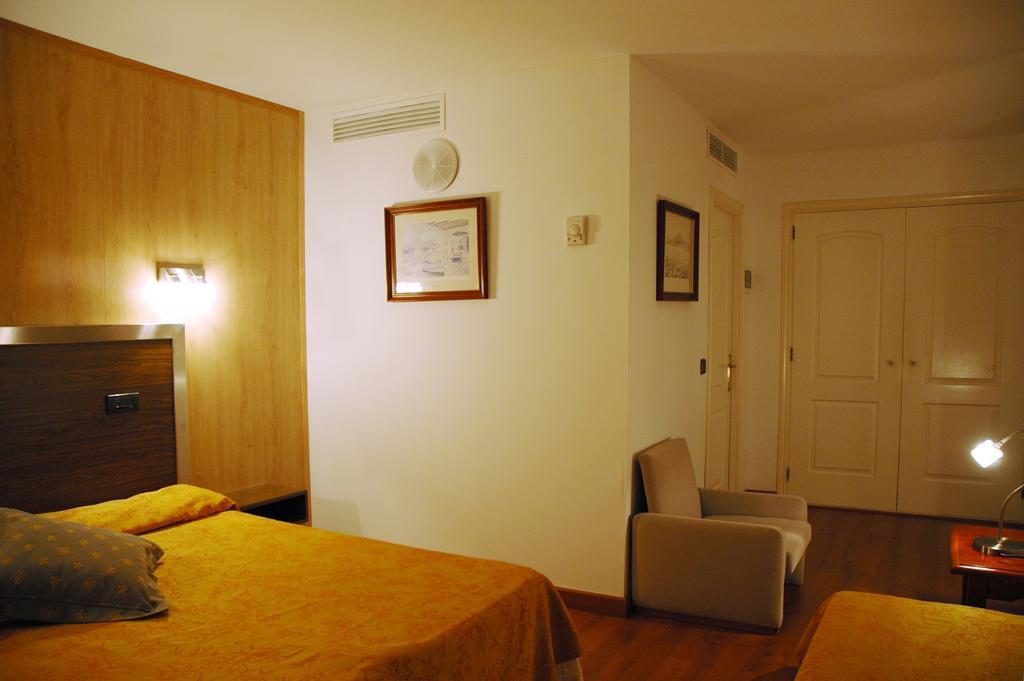 Gr Mayurca Hotel Canyamel  Room photo